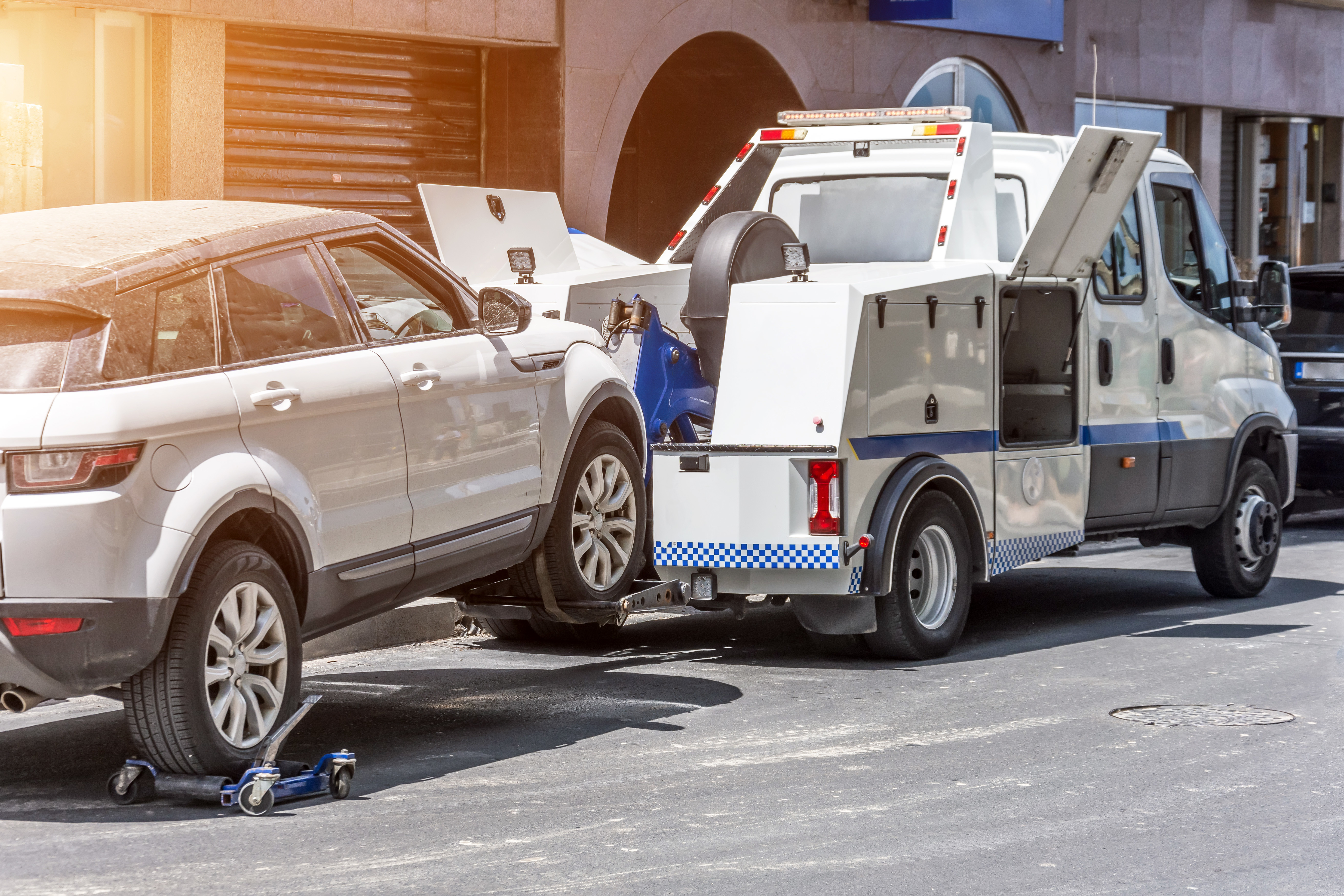 Get Your Towing Service from California State Auto Association